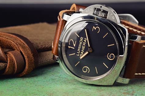 panerai sandwich vs sausage dial.